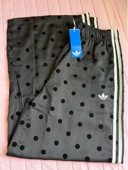 Adidas polka dot pans L new