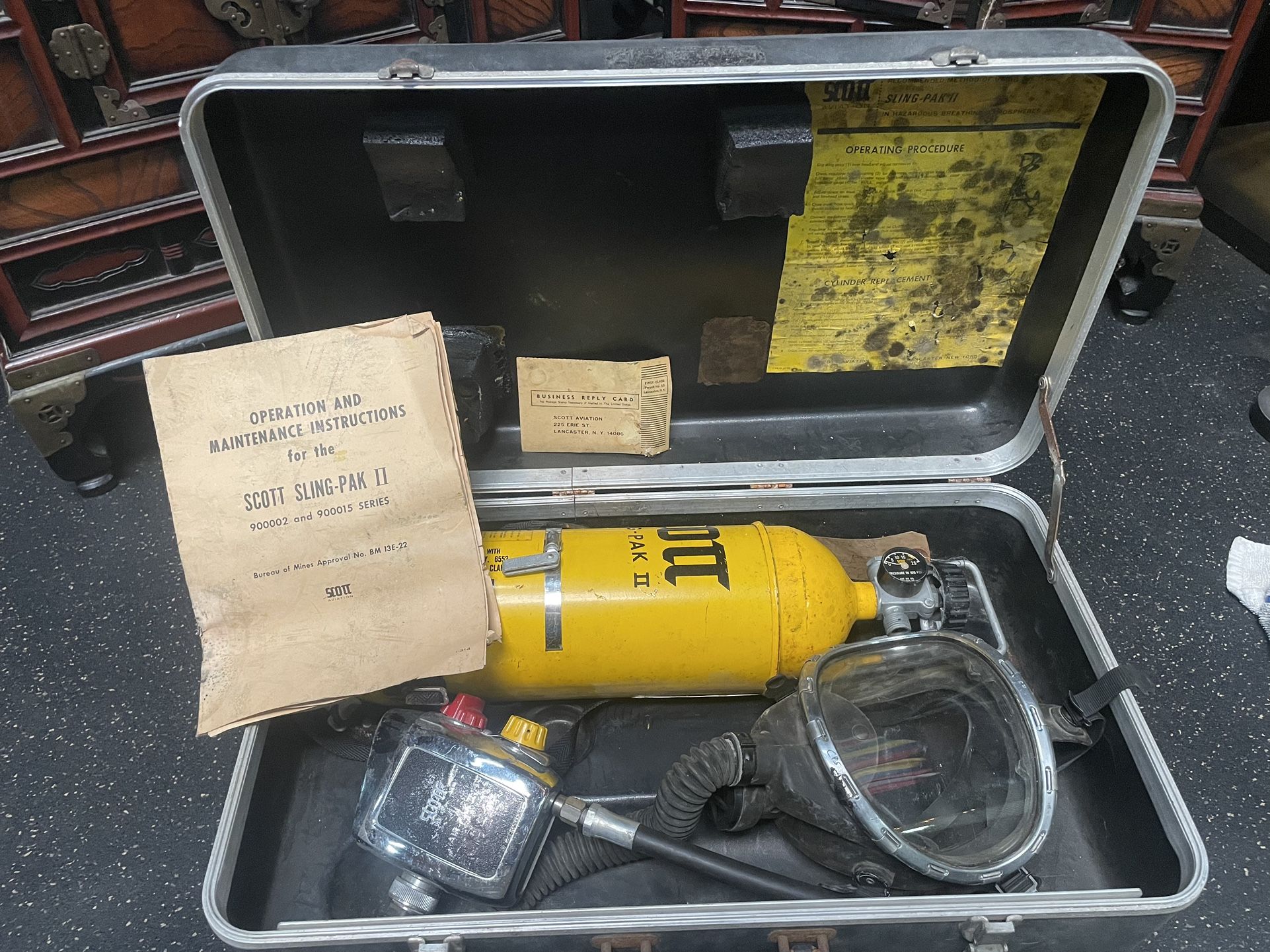 Scott Air Pak II SCBA Fireman Firefighter Mask, Tank, Regulator, Case USED