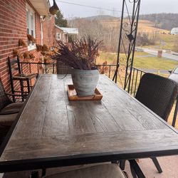 Nice Quality Table – Great Condition