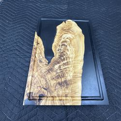 Olive wood with epoxy