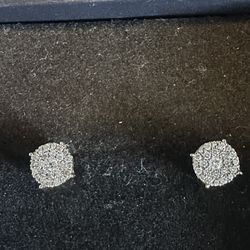 14k Gold And Diamond Earrings 