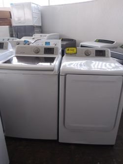 Samsung top load washer and dryer set working perfectly with 4 months warranty