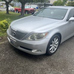 2007 Lexus LS 460