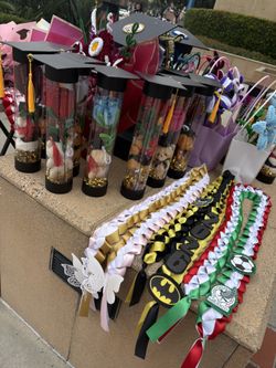 Grad Gifts And Leis