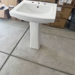 🔥 NEW Bathroom Fixtures – Toilet + Pedestal Sink (Bundle Deal) 🔥
