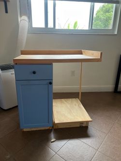 Free cabinet