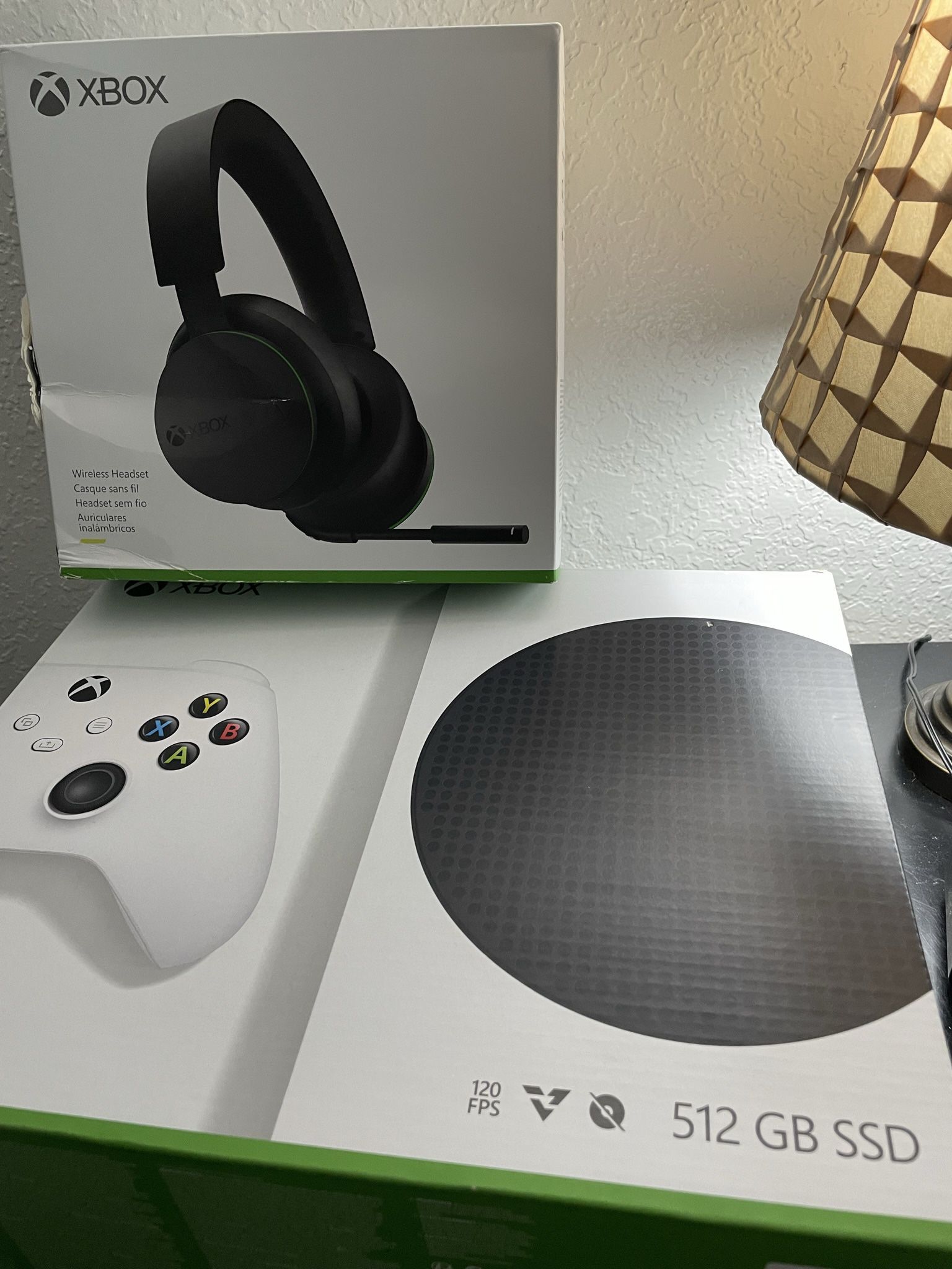 Xbox One Series S & Xbox Wireless Headset 