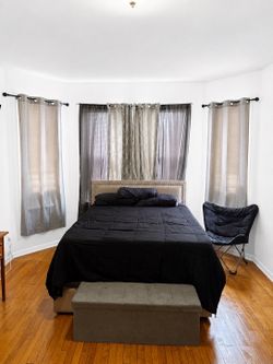 Queen bed set