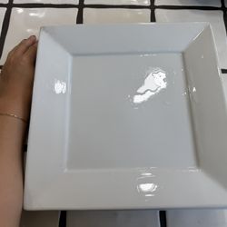 LARGE SERVING PLATES 