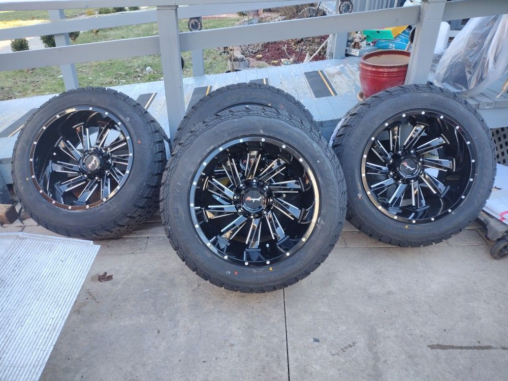 20x12. -44 Offset