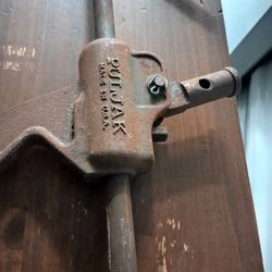 Tools for installing fences. Made in USA. Used but in very good condition. 