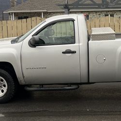 2011 Chevrolet Silverado With Plow And Salt Spreader 