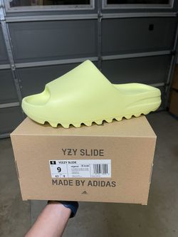 Adidas Yeezy Slide Glow Size 9 Mens