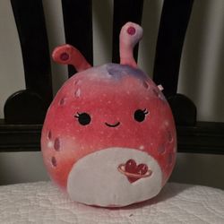 Squishmallows 5" Loraly The Pink Alien Plush