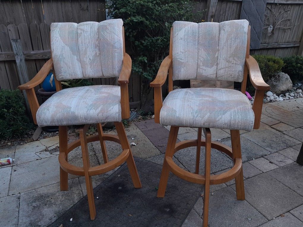 BAR STOOLS