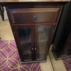 Brown 3 Shelve Cabinet