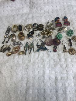 earrings $2