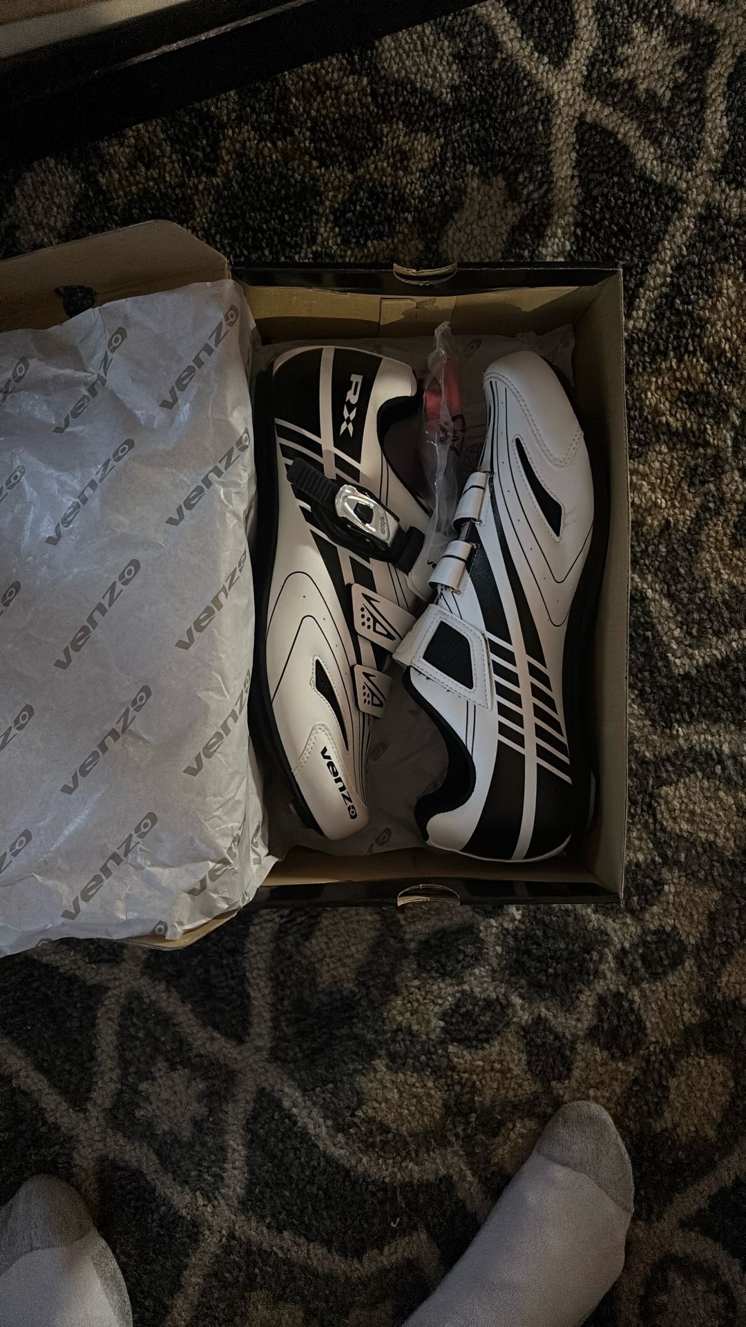 Venzo Bicycle Men's Road Cycling Riding Shoes Size 11 NEW