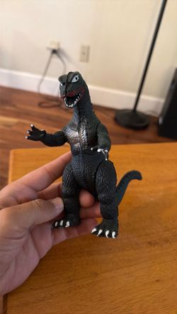 Godzilla Classic Vinyl Figure – Bandai Kaiju Toy – 6” Showa Style