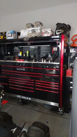 Matco Tool Box And Hutch