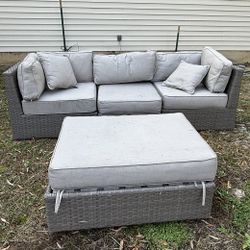 4 piece Outdoor Sectional Couch