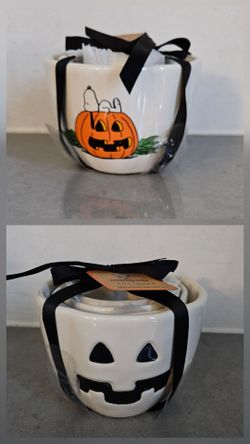Rae Dunn measuring cups