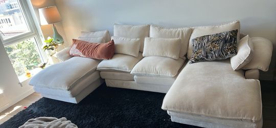Sectional couch