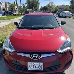 2015 Hyundai Veloster (NOT TURBO)