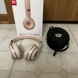 Beats Solo3  Wireless - Matte Gold ( Trying To Get Rid Of Immediately)