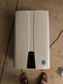 Navien NPE-240A2 Gas tankless water heater