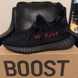 Yeezy 350  shoes Size 12 