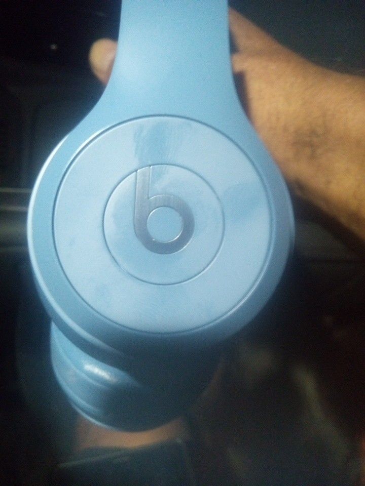 Beats Solo 4