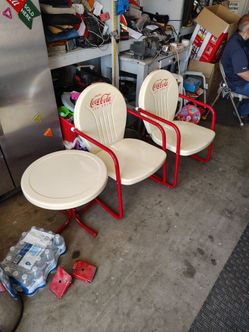 Table and chairs new just put together