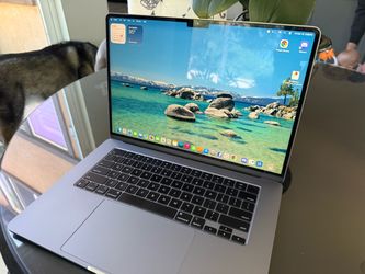 MacBook Air M2, 2023, 15” 8GB 256 GB Storage