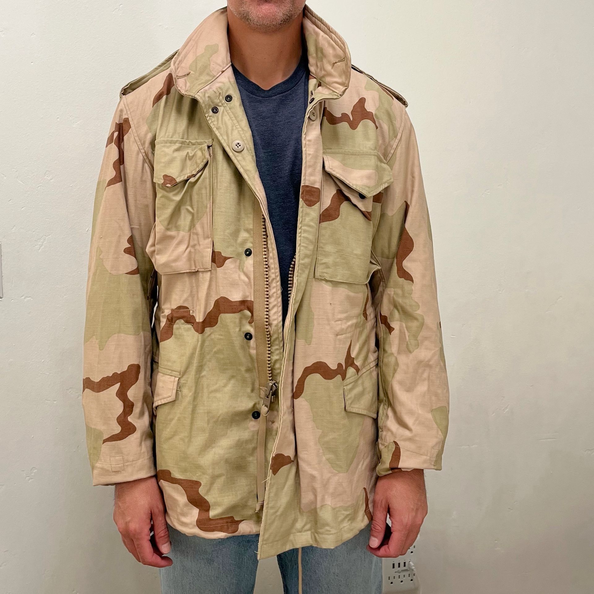 Vintage 1990s US Military Desert Camo Field Jacket M65 sz M
