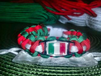 Italy / Italian Paracord Bracelets