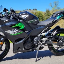 2023 Kawasaki Ninja 400