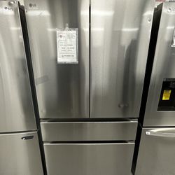 New LG Refrigerator 