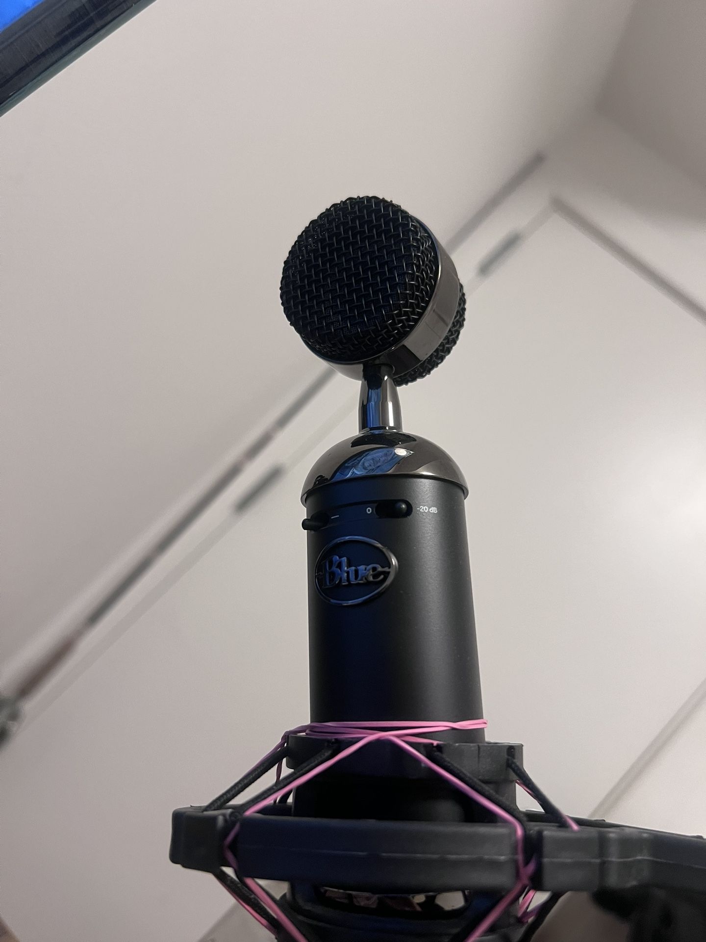 BlueYeti Blackout