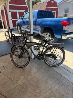 3 Beach cruisers