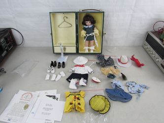 Margie Costa Suzie World Gallery Porcelain Googly Trunk Doll & COA