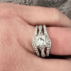 Ladies 14k White Gold Wedding Ring Set