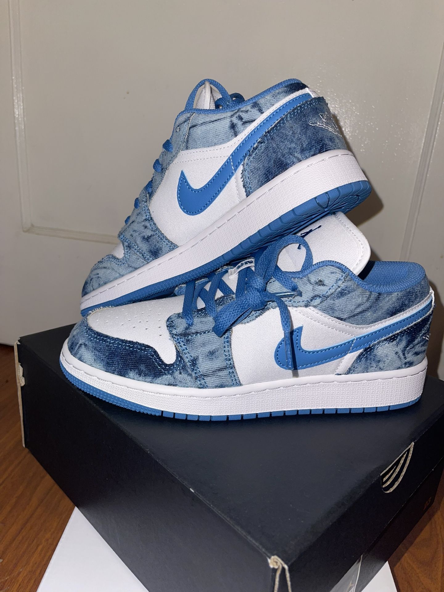 Nike Air Jordan 1 Low Washed Denim Blue
