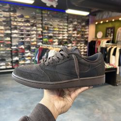 Travis Scott Jordan 1 Low Velvet Brown