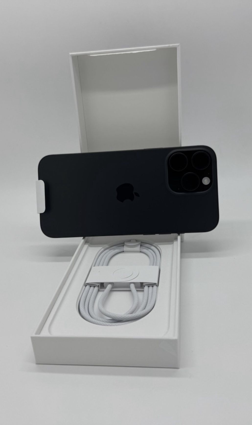 Apple iPhone 16 Pro Max Black Titanium Unlocked I Can Come To You