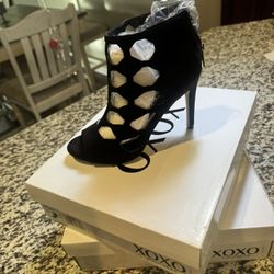 New Black Size7 Heels