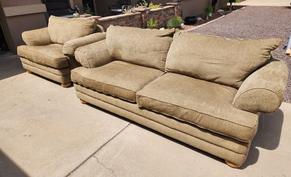 Great Bassett Sofa / Couch And Oversized Chair Set - Great Condition And Comfortable