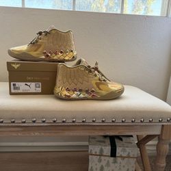 LaMelo puma golden child Youth 6.5