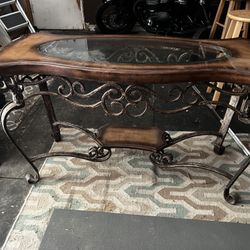 3 Matching Tables - Great Condition 