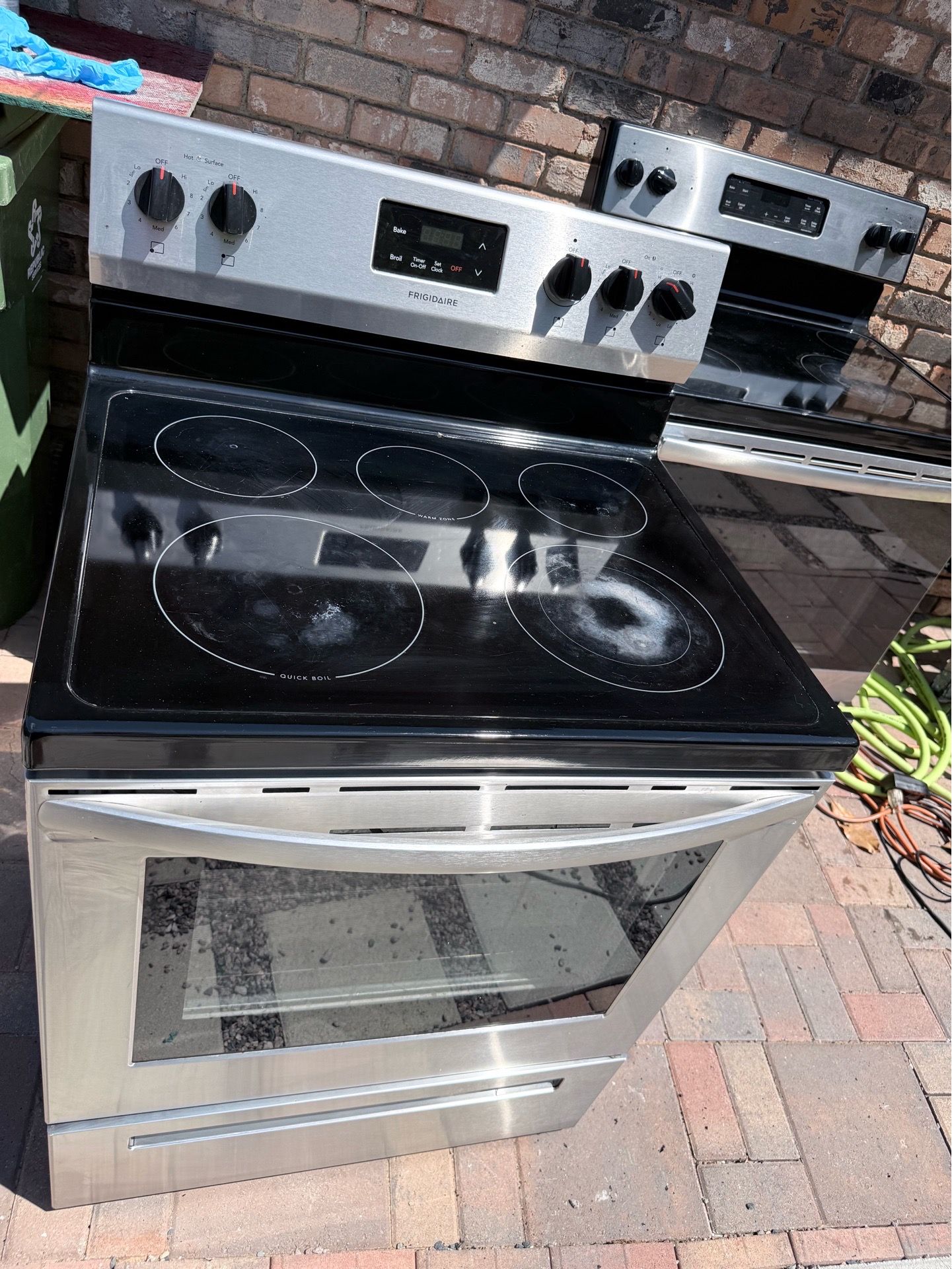 Stainless Steel Electric Glass Stove Top.
